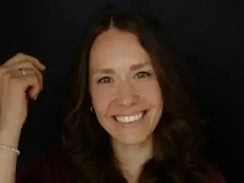 AWAQE meets Nina Sonnhalter